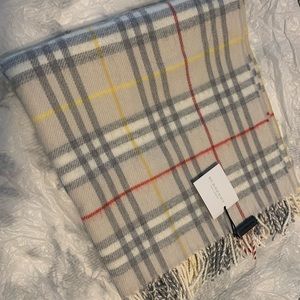 Burberry Vintage Check Merino Wool Childrens Blanket